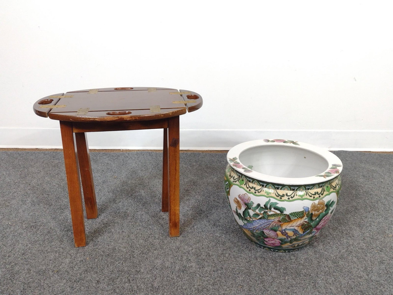 Chinese Fish Bowl and Small Tea Table (1 of 8)