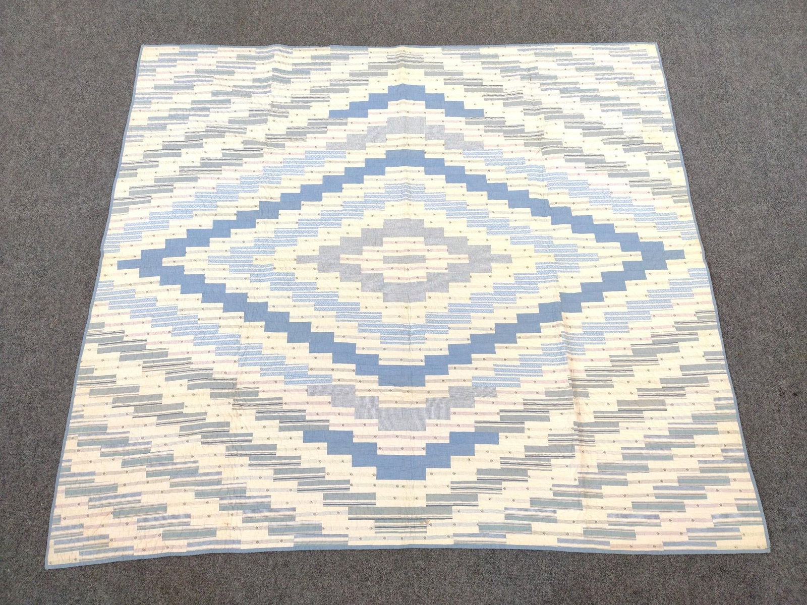 American Log Cabin Quilt (1 of 6)