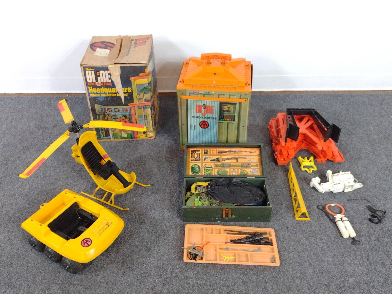 G.I. Joe Adventure Team Headquarters & Vehicle (1 of 6)