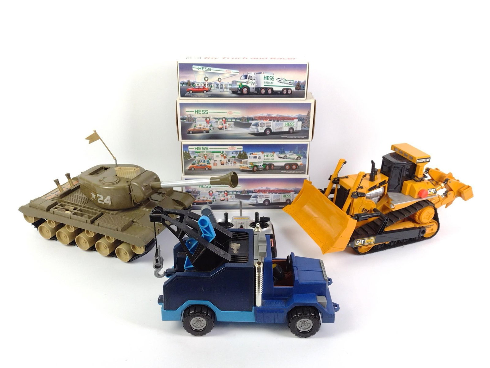 8 Model & Electric Toy Vehicles Incl. Hess & Bulldog Tank (1 of 8)
