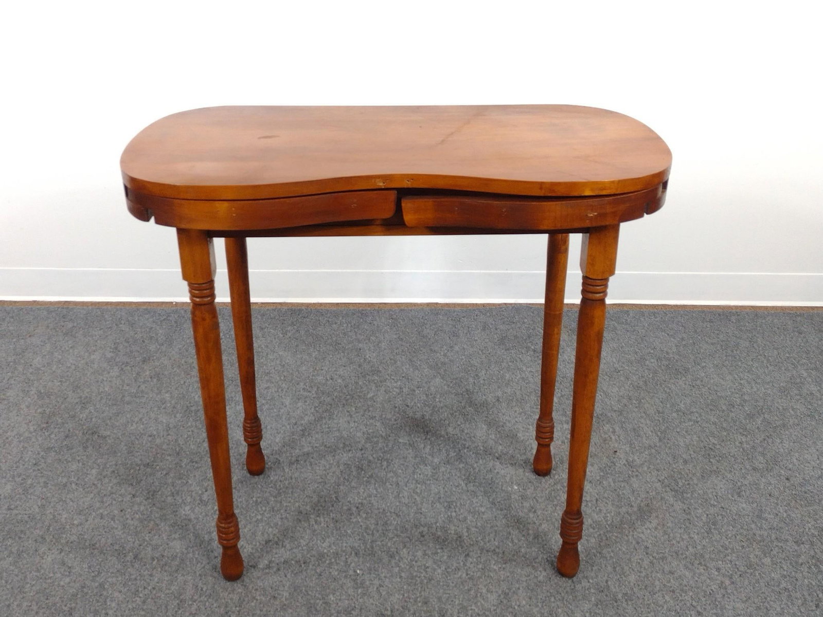 Kidney Shaped Vanity Dressing Table (1 of 6)