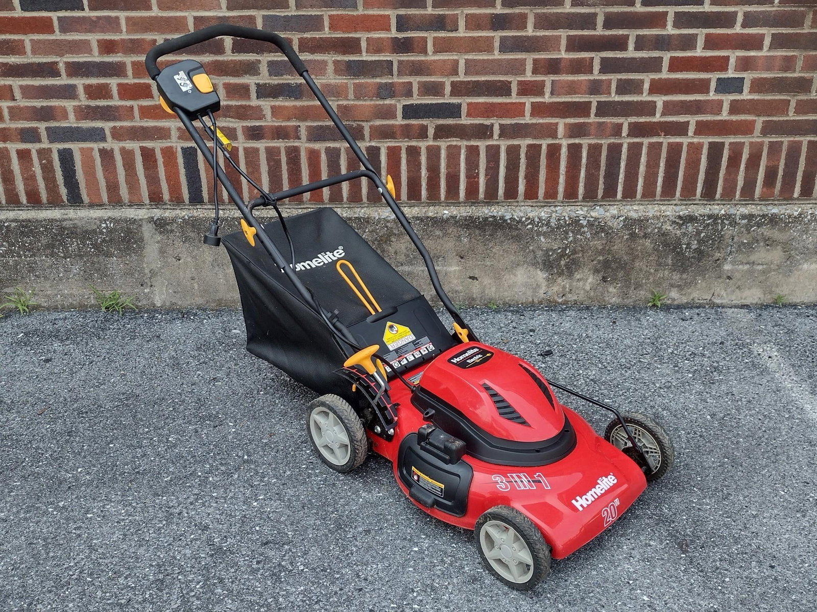 Hoelite 12Amp Electric 3 In 1 Lawn Mower (1 of 5)