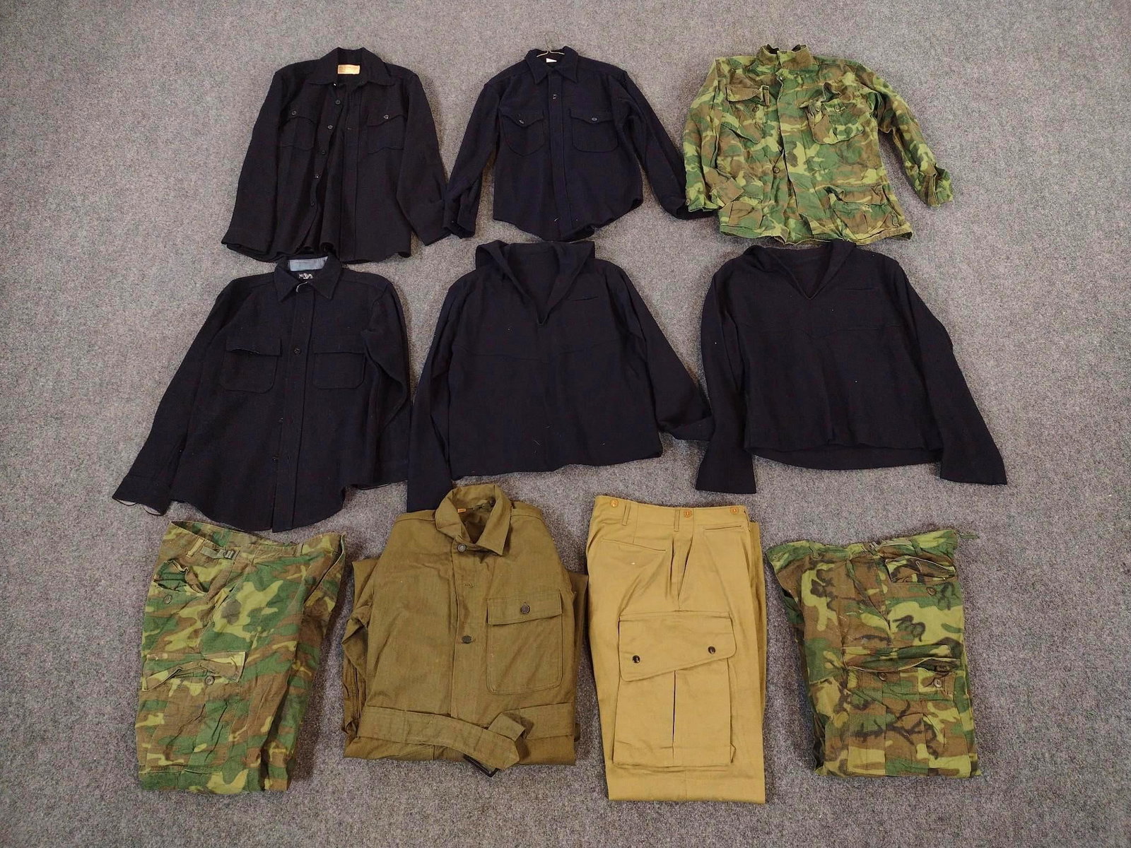 U.S. Navy Clothing (1 of 6)