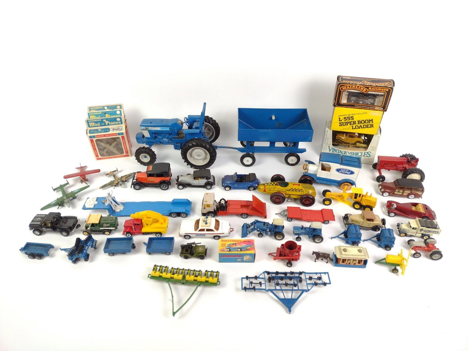 Model Tractors, Cars & Airplanes Incl. Bachmann (1 of 6)