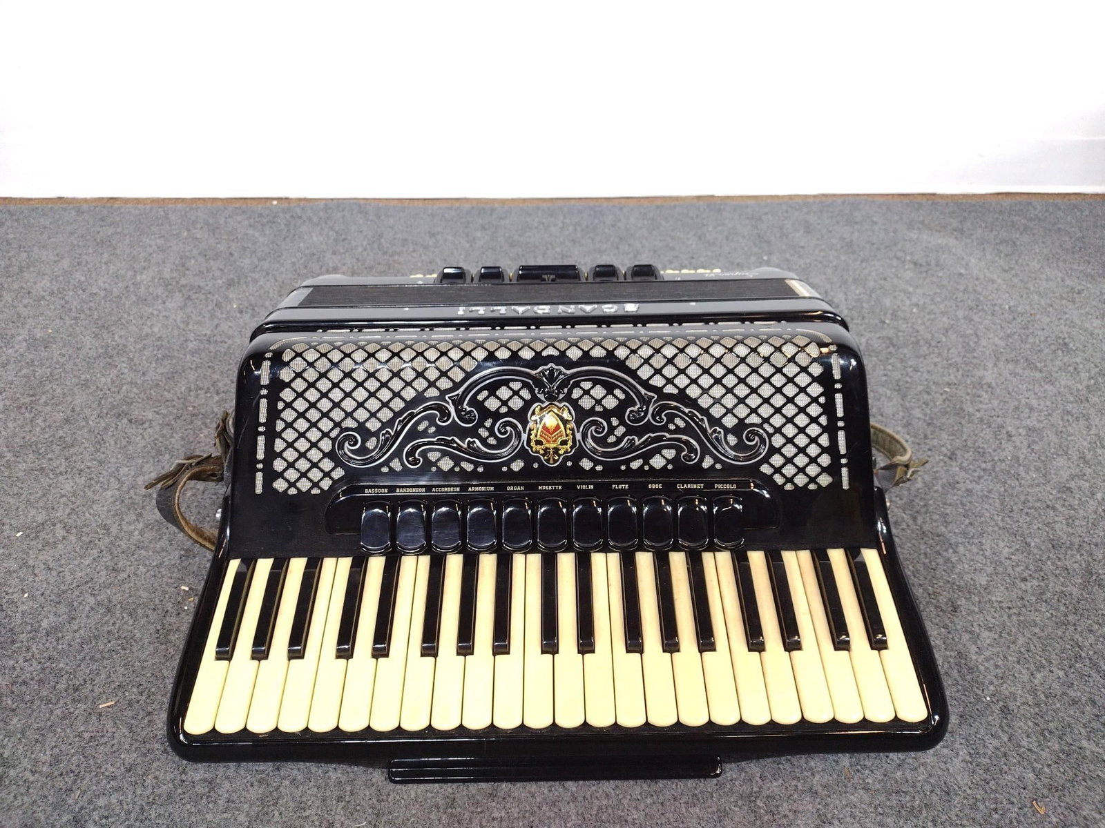 Scandalli Italian Accordion In Original Case (1 of 5)