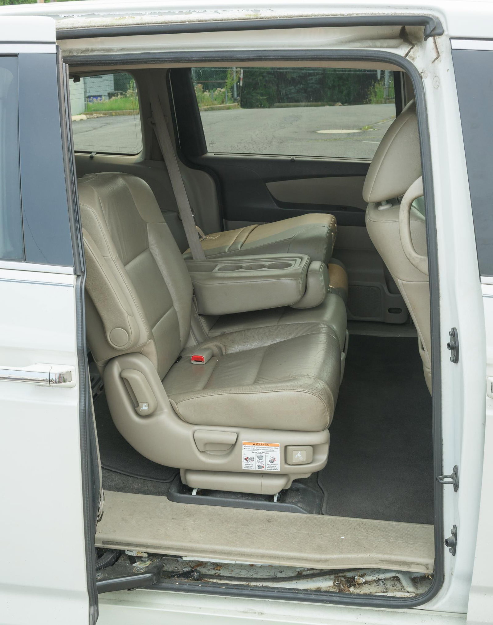 2012 Honda Odyssey Mini Van - 11