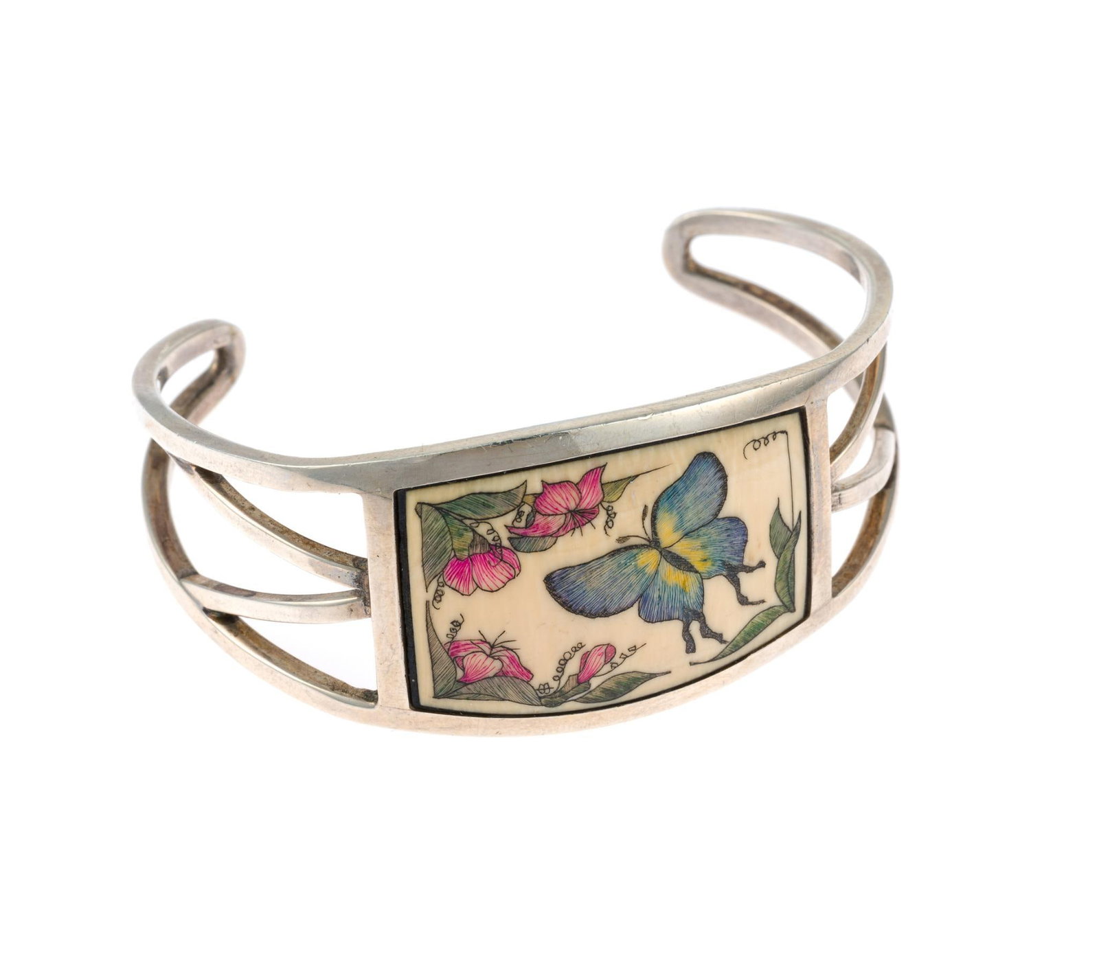Silver Scrimshaw Cuff Bracelet (1 of 4)