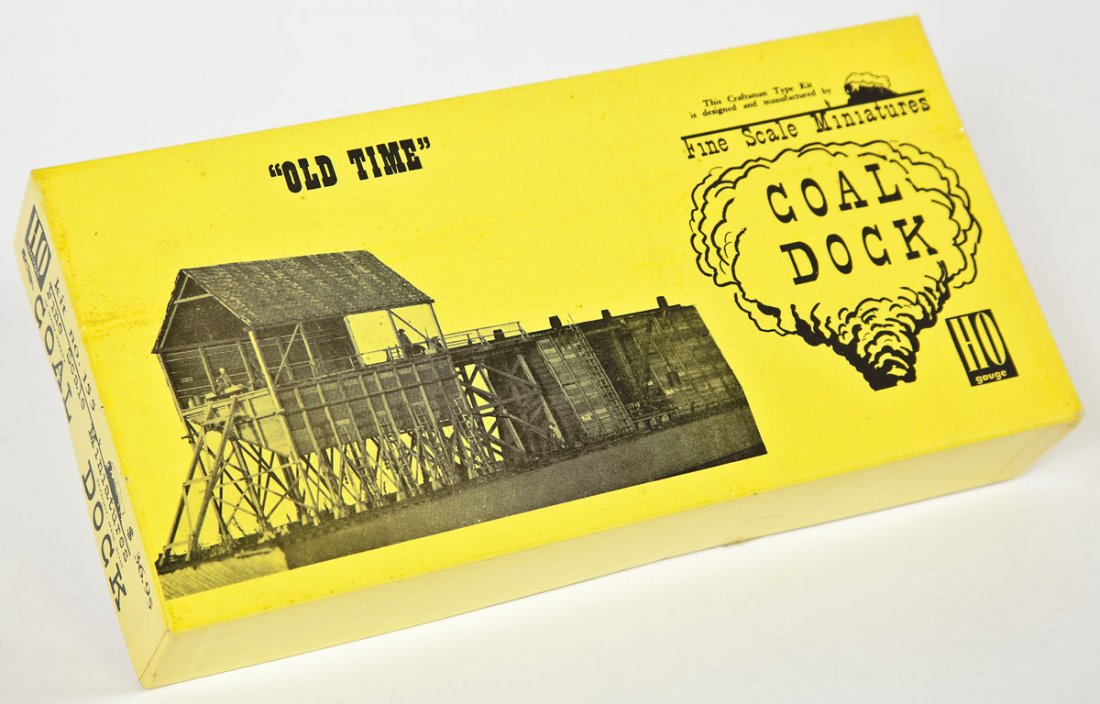 Fine Scale Miniatures Cold Dock Kit #155: DESCRIPTION: Fine Scale Miniatures Cold Dock kit #155. HO scale. CONDITION: Unused and sealed in original box.