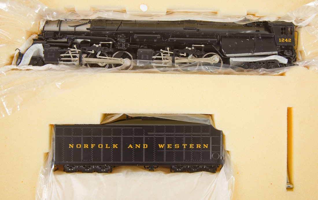 Key Imports H-8 #1645 Late Brass Loco & Tender: DESCRIPTION: Key Imports H-8 #1645 late painted brass locomotive and tender. HO scale. CONDITION: Appears slightly if at all used in original box with paperwork.