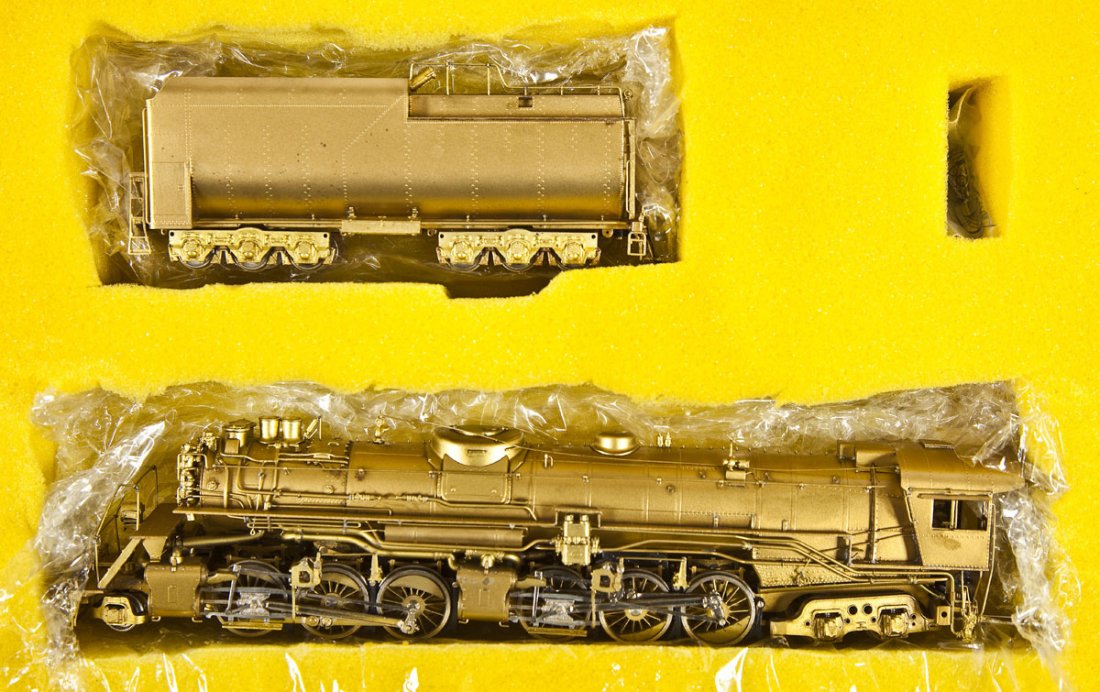 Sunset/Dongjin B&O Seaboard Brass Loco & Tender: DESCRIPTION: Sunset Models Baltimore and Ohio Seaboard Airline KB1 brass locomotive and tender. Made by Dongjin. HO scale. CONDITION: Appears slightly if at all used in original box.
