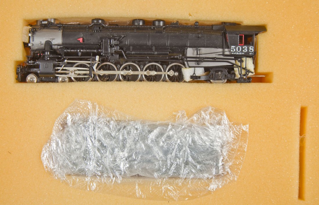 Key/Samhongsa 1950's Late Ver Brass Loco & Tender: DESCRIPTION: Key Imports 1950's Late Version painted brass locomotive and tender. Made by Samhongsa. HO scale. CONDITION: Appears slightly if at all used in original box.