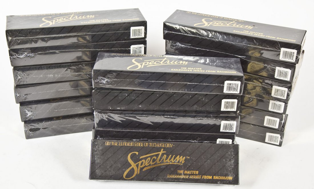 18 Bachmann Spectrum Santa Fe Passenger Cars: DESCRIPTION: Eighteen Bachmann Spectrum Santa Fe passenger cars. HO scale. CONDITION: Appear unused in original boxes.