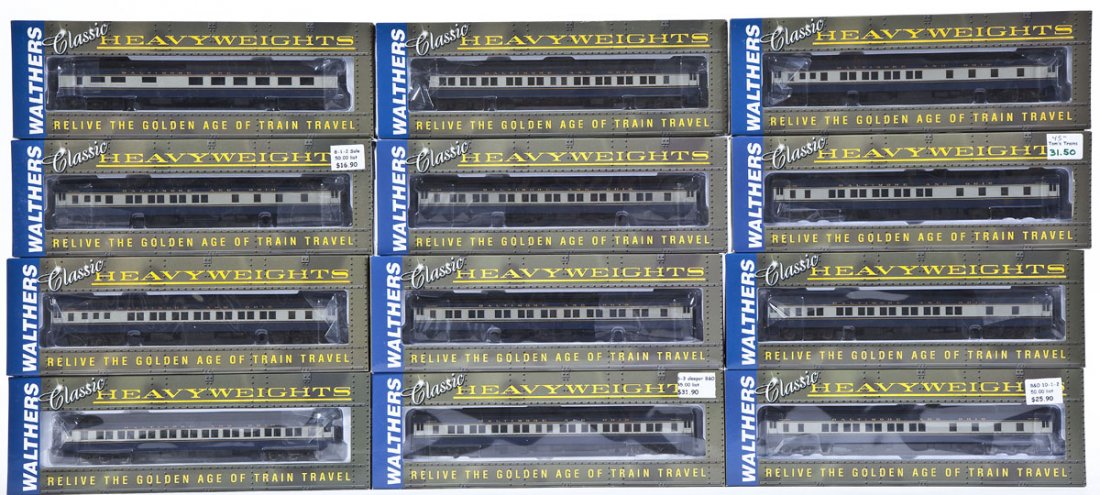 12 Walthers B&O Pullman Heavyweight Cars: DESCRIPTION: Twelve Walthers B&O Pullman Heavyweight passenger cars. CONDITION: Appear unused in original boxes.