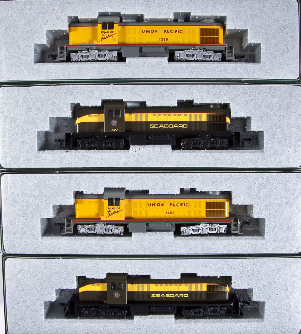 4 Kato Alco RSC-2 Diesel Locomotives