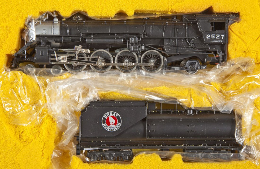 Tenshodo GN P-2 #162 Brass Locomotive & Tender: DESCRIPTION: Tenshodo GN P-2 #162 painted brass locomotive and tender. CONDITION: Appears slightly if at all used in original box with paperwork. Foam is disintegrating.