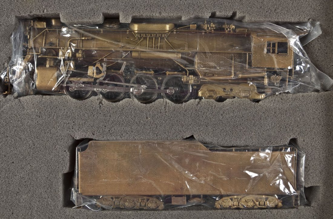 Atlas/United Scale Berkshire Brass Loco & Tender: DESCRIPTION: United Scale Models Nickel Plate Road Berkshire brass locomotive and tender. Made by Atlas. CONDITION: Appear lightly used in original boxes.