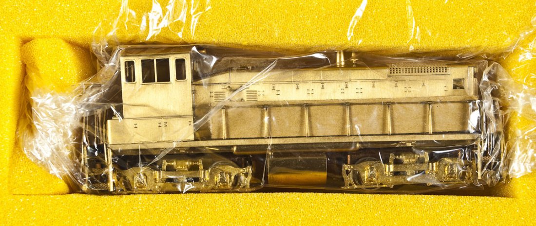 Alco Models KMT SW-1000 Brass Switcher: DESCRIPTION: Alco Models KMT SW-1000 brass switcher. CONDITION: Appears slightly, if at all, used in original box.