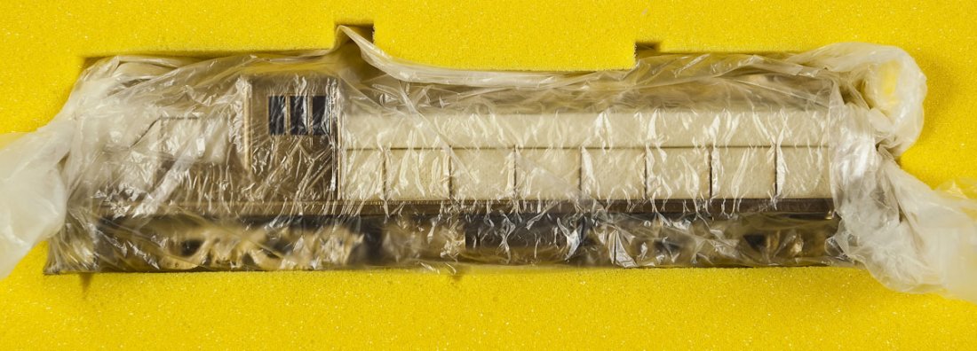 Samhongsa/Alco RSD-4/5 Phase III Brass Loco: DESCRIPTION: Alco Models RSD-4/5 Phase III brass locomotive. Made by Samhongsa. CONDITION: Unused in original boxes.
