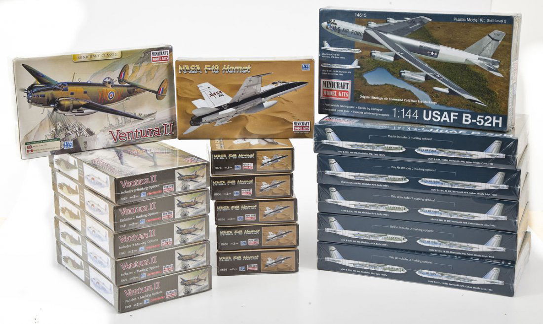 18 Minicraft Model Airplane Kits NIB (1 of 3)