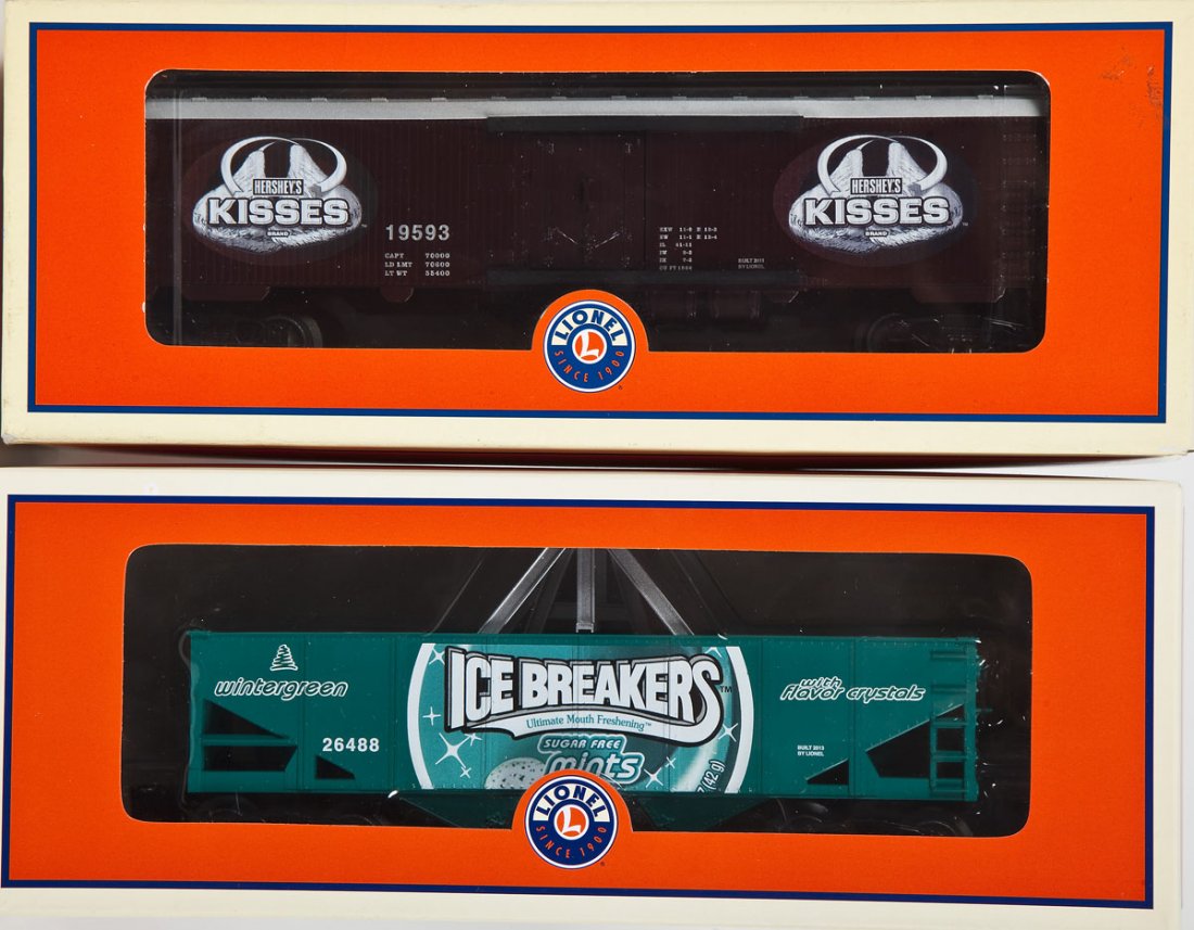 Lionel Hershey Kisses & Ice Breakers Cars (1 of 2)