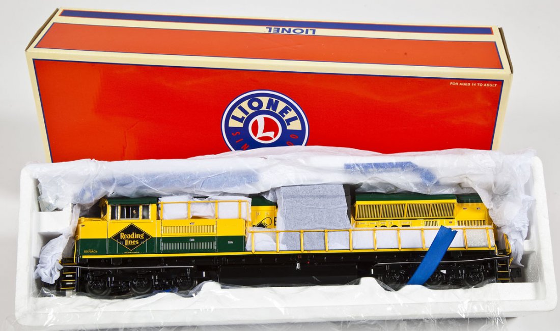 Lionel Reading SD70ACE Diesel #6-39633 (1 of 2)