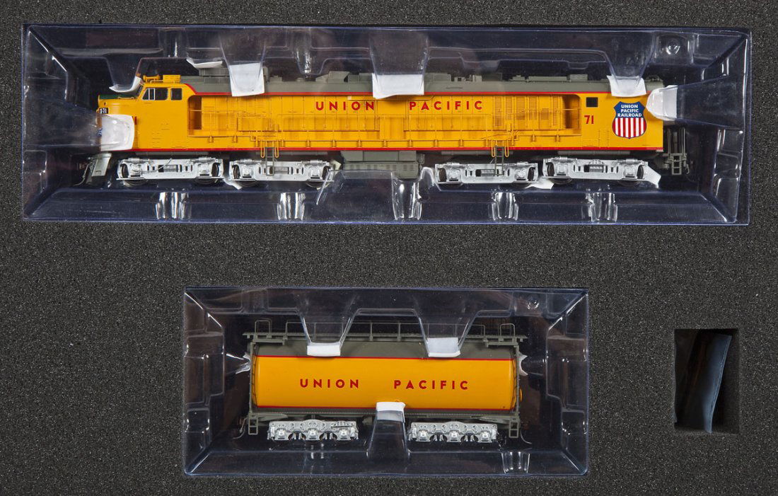 Athearn Union Pacific #71 Locomotive (1 of 2)