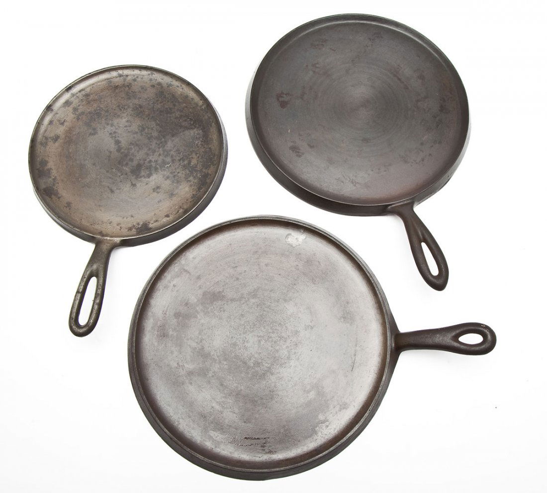 3 Handle Griddles incl Wagner, Griswold, Wapak (1 of 2)