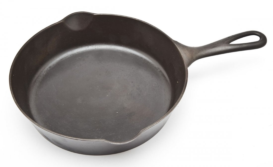 Griswold No. 6 Skillet (1 of 2)