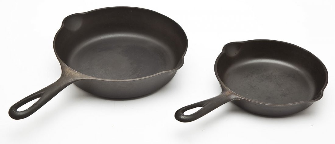 Griswold No. 3 & No. 5 Skillets, Italics (1 of 2)