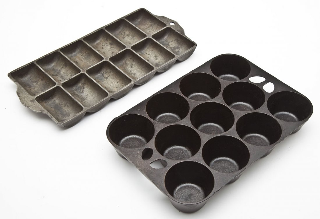 2 Griswold Popover Pans No. 10 & No. 11 (1 of 2)