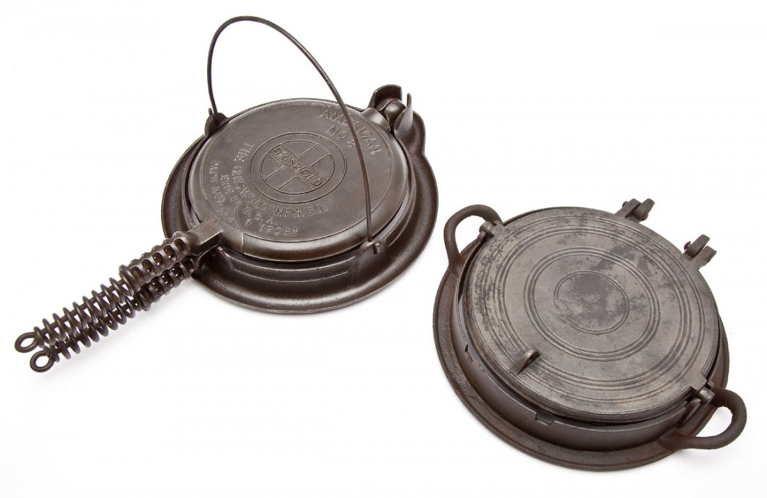 2 Waffle Irons incl Griswold No. 8 & Excelsion (1 of 3)