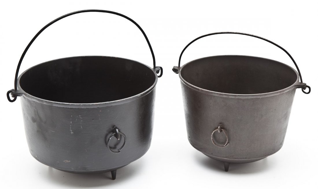 Erie No. 7 & No. 9 Regular Kettles: DESCRIPTION: Two Erie kettles. Includes: 1) Erie No.7 Regular Kettle. Catalog/Part No: None; 10-3/4" diameter. 2) Erie No.9 Regular Kettle. Catalog/Part No: 799; 12-1/4" diameter. MEASUREMENTS: See De