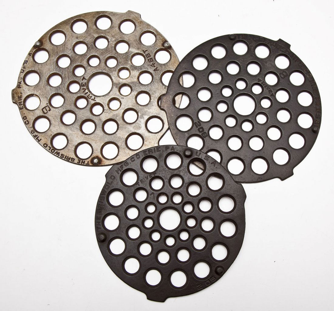3 Griswold Trivets No. 7, 8 & 9 (1 of 2)