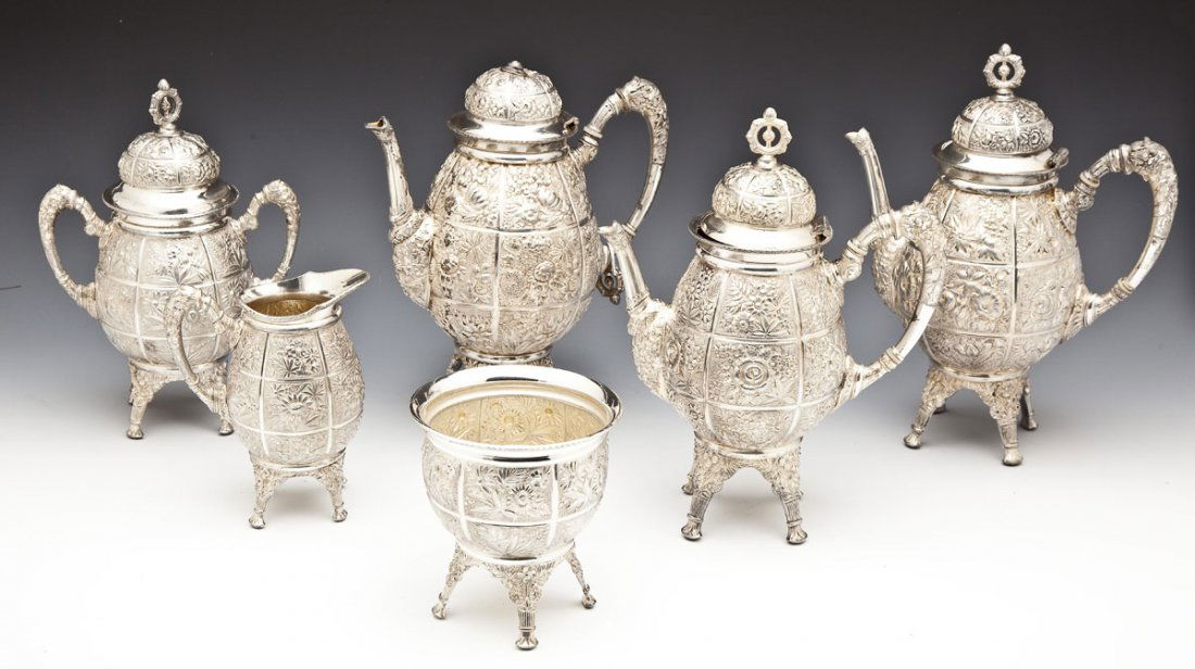 6 Pc Meriden Silver Plated Repousse Tea Set (1 of 6)