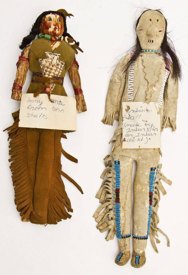 Pair of Native American Dolls (1 of 6)