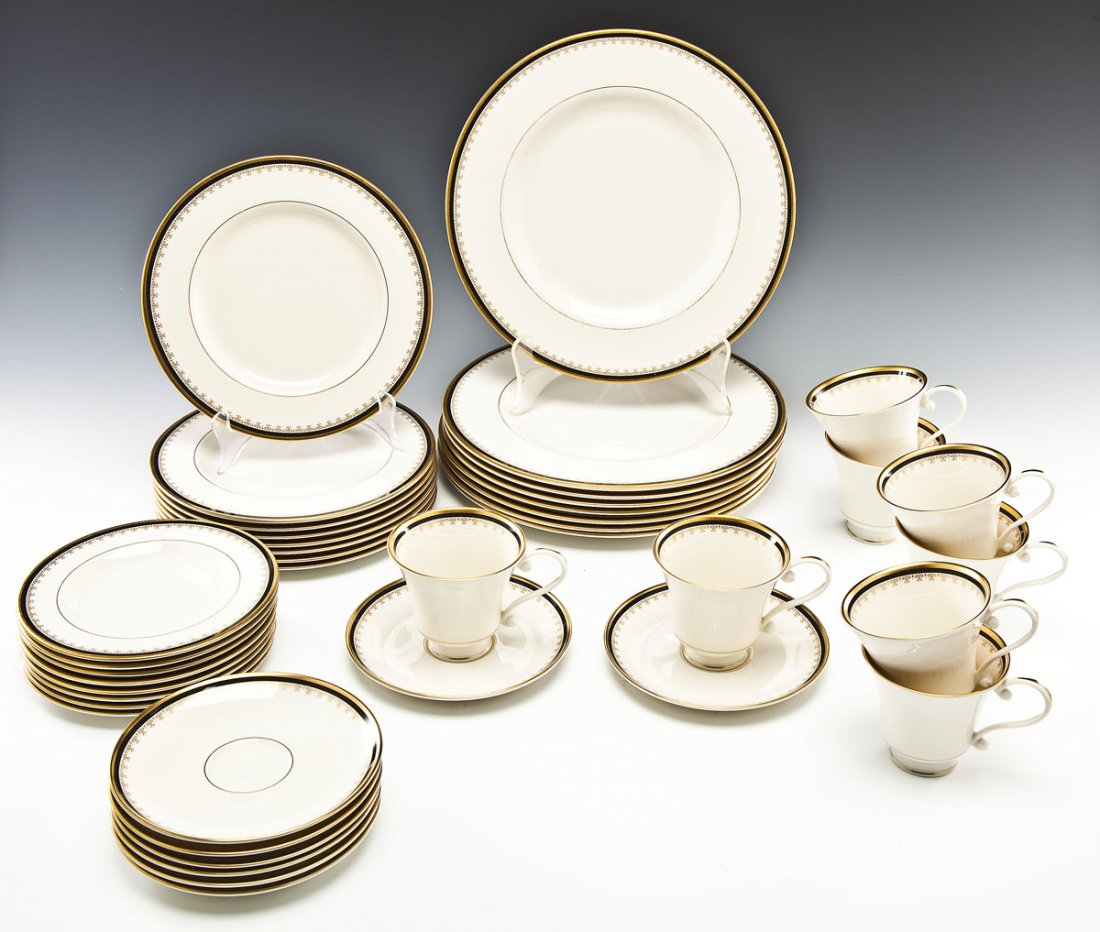 40 Pcs Pickard Majesty China (1 of 4)