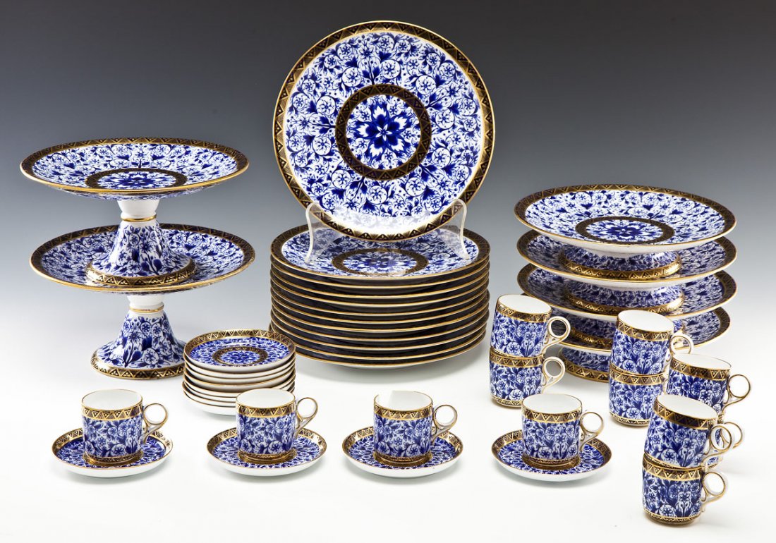 42 Pcs Royal Crown China Derby Lily (1 of 6)