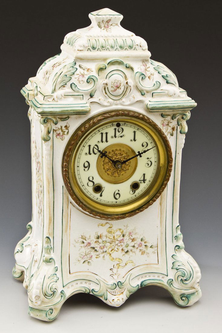Waterbury Porcelain Mantle Clock (1 of 7)