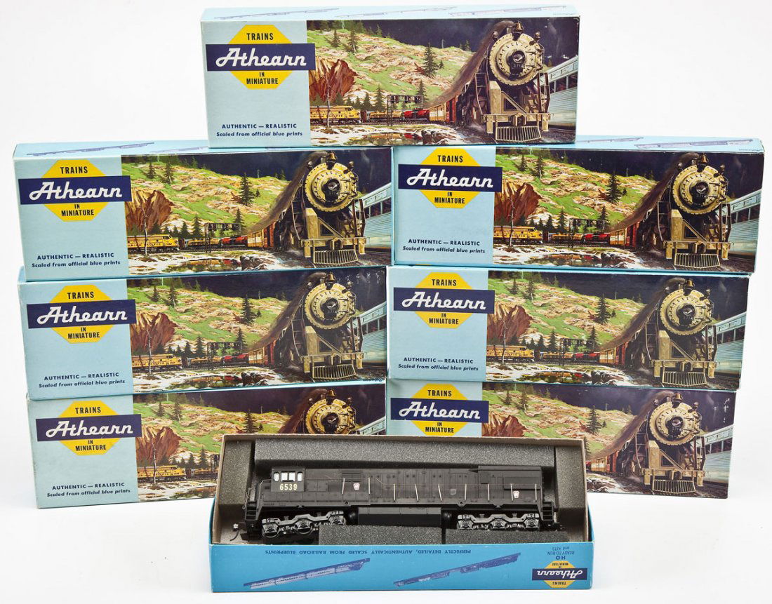 8 Athearn Ho Diesel Locomotives (1 of 2)
