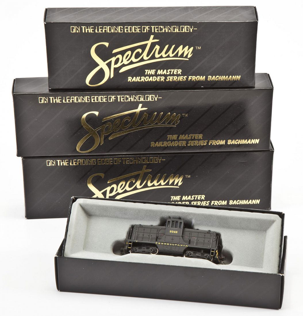 4 Spectrum Locomotives in OBs Amtrak, Conrail, PRR (1 of 2)