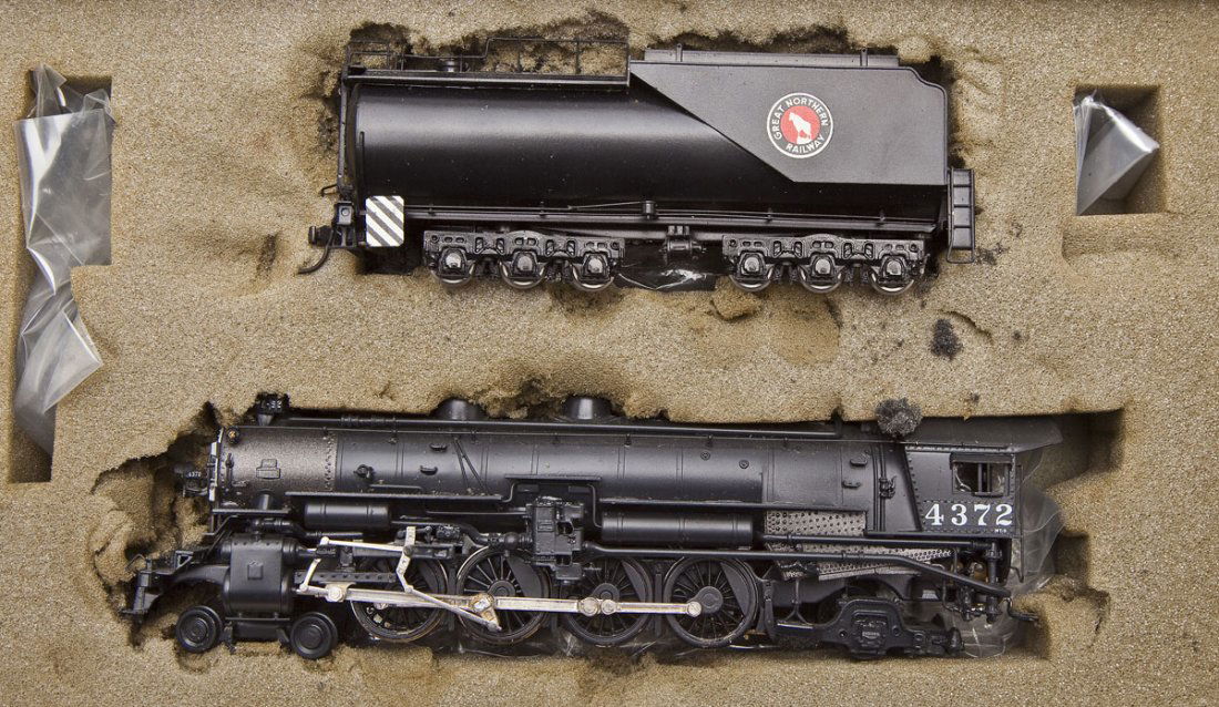 Westside Southern Pacific MT5 Brass Loco & Tender (1 of 2)