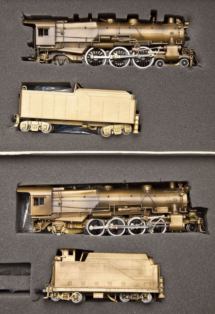 2 Atlas/United Model Brass Locomotives in OB (1 of 2)