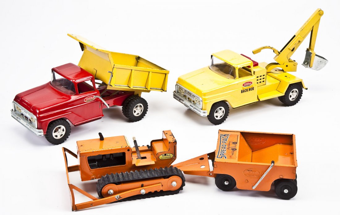 3 C 1960s Tonka Construction Trucks & Bulldozer (1 of 4)