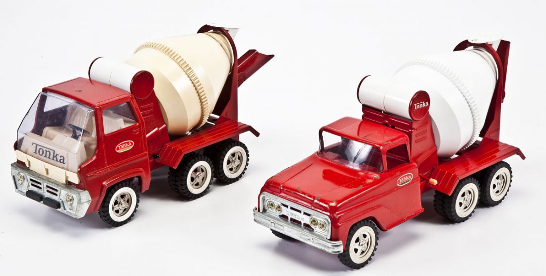 2 Circa 1960s Tonka Pressed Steel Cement Mixers (1 of 5)