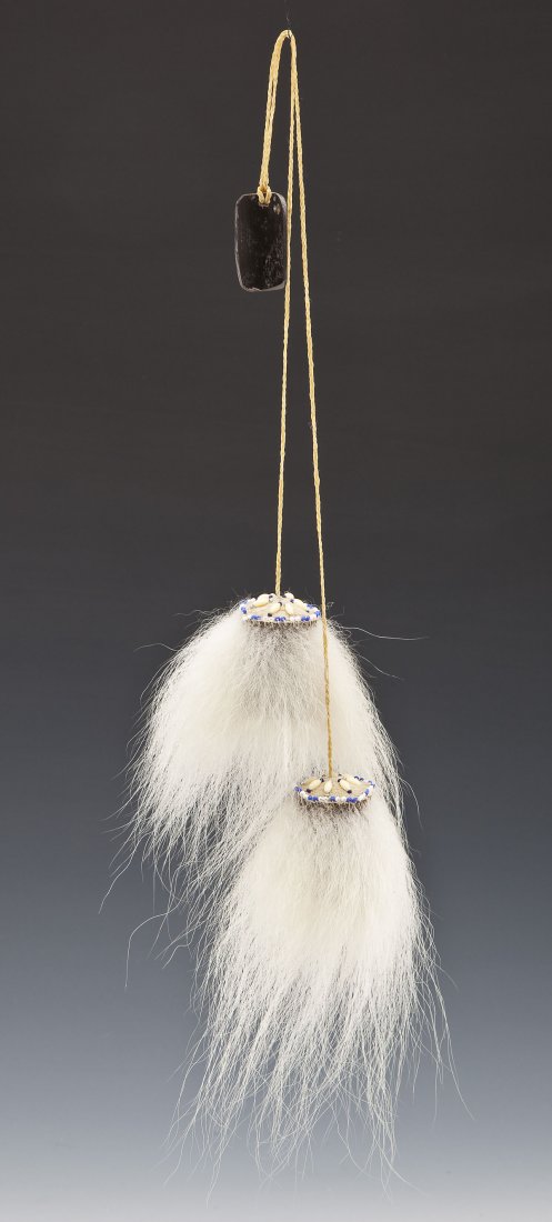 Inuit Yoyo with Polar Bear Fur (1 of 5)