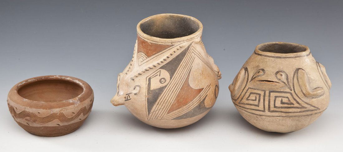 3 Native American Pots (1 of 8)