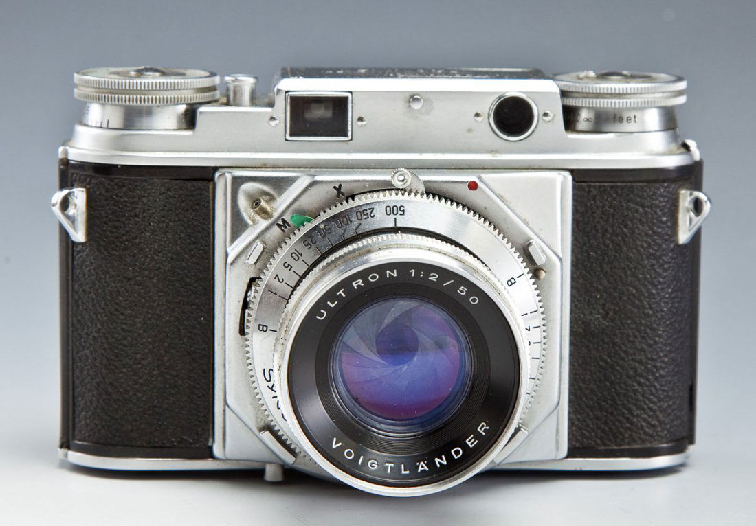 Voigtlander Prominent Camera in OB (1 of 9)