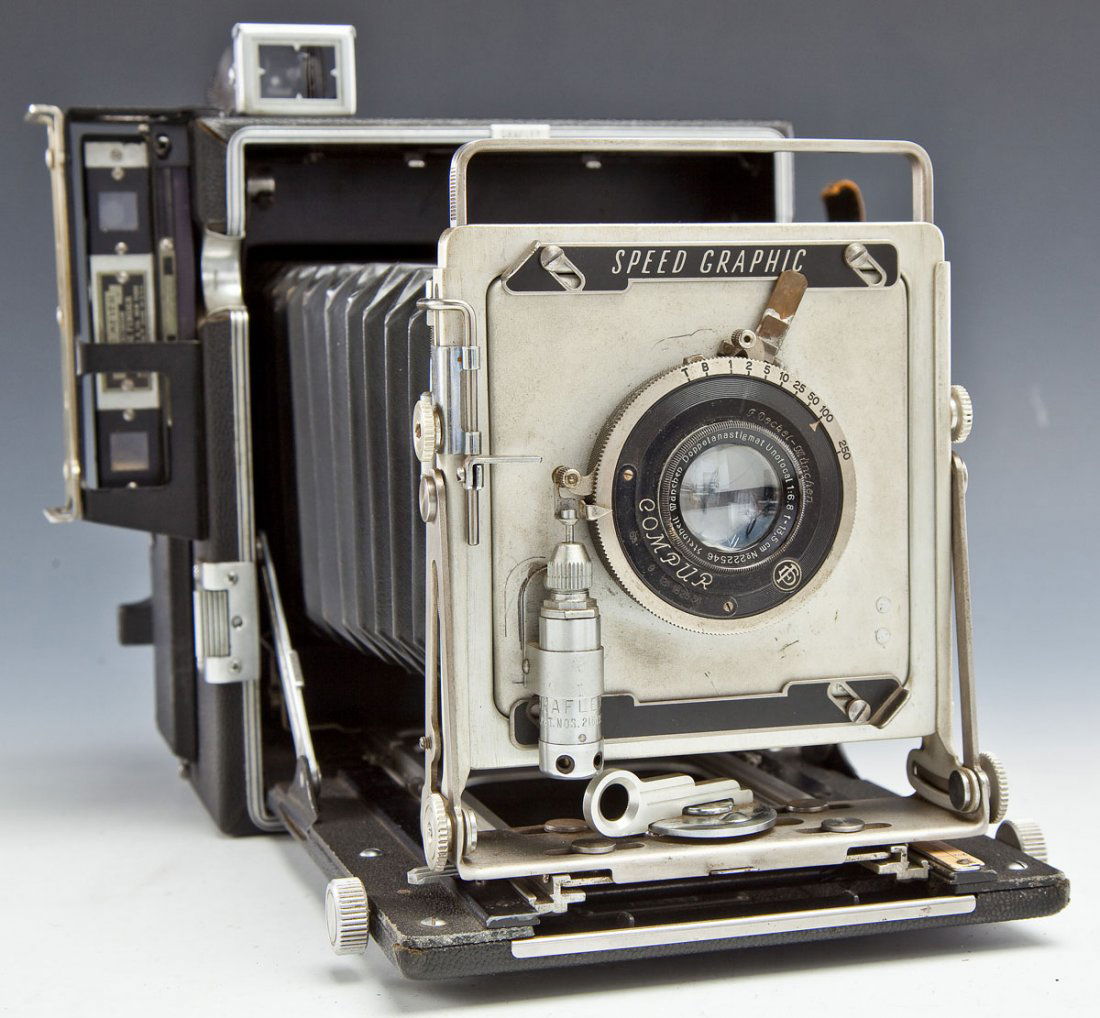 Graflex Speed Graphic Pacemaker with Accessories (1 of 10)