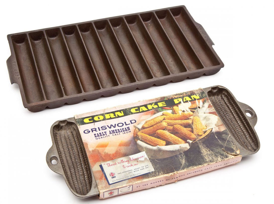 Griswold No. 22 Corn Bread Pan, Var. 5 & Corn Cake (1 of 2)