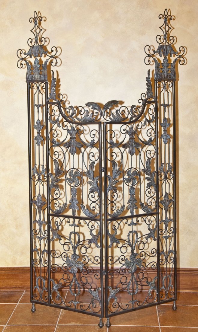Decorative Iron Screen (1 of 1)